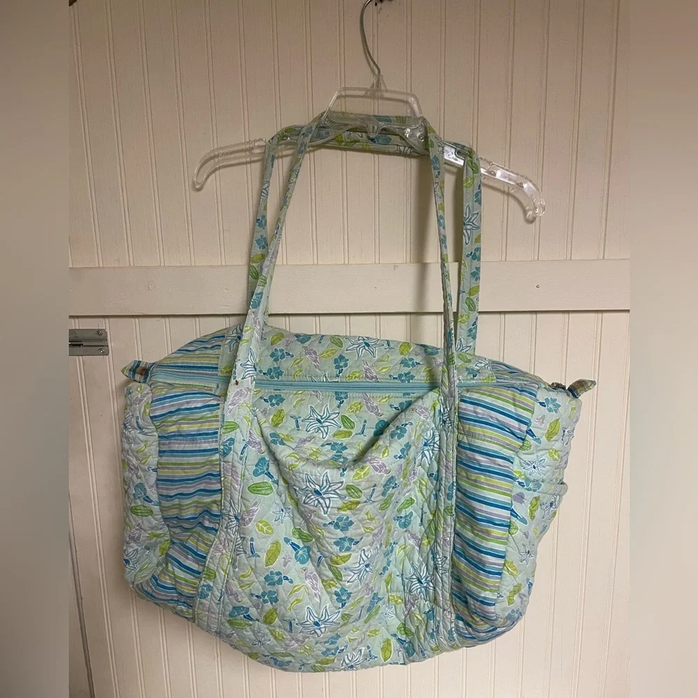 Bueno Floral Quilted Overnight/Weekend Bag - Multicolor